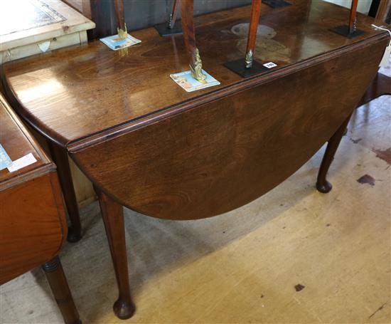 Georgian mahogany oval drop-leaf table (a.f)